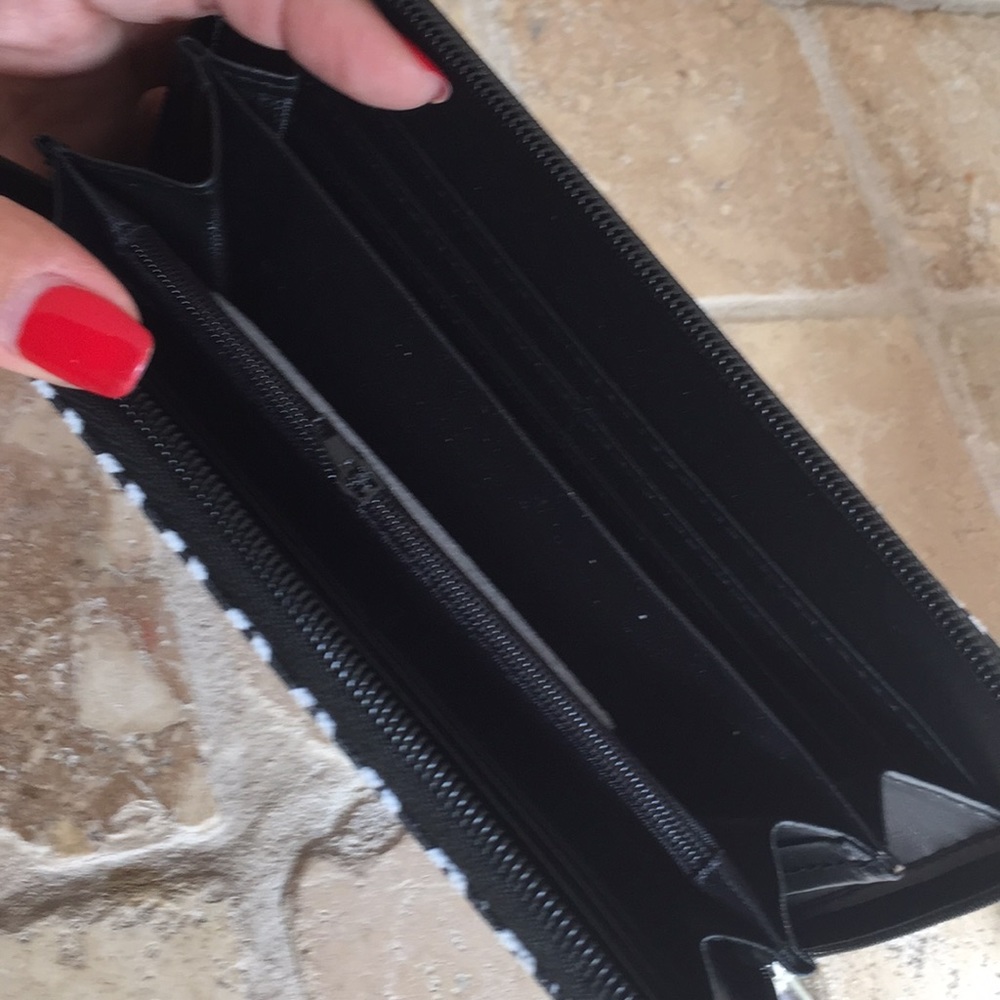 Cloth Wallet with Zipper - Picture 2 of 2
